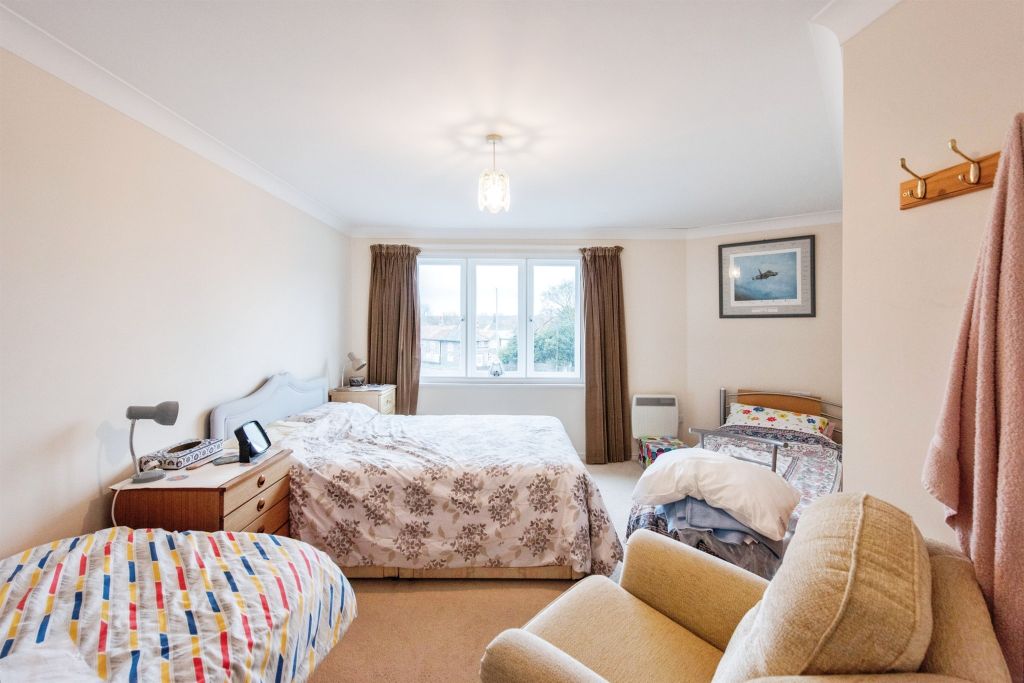 Additional image 7 of 2 bed flat for saleHanbury Court, Thetford IP24
