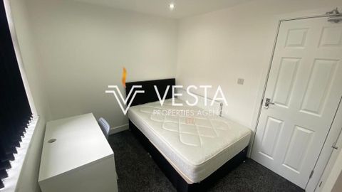 Room 2, Lower Ford Street, Coventry CV1, Room to rent