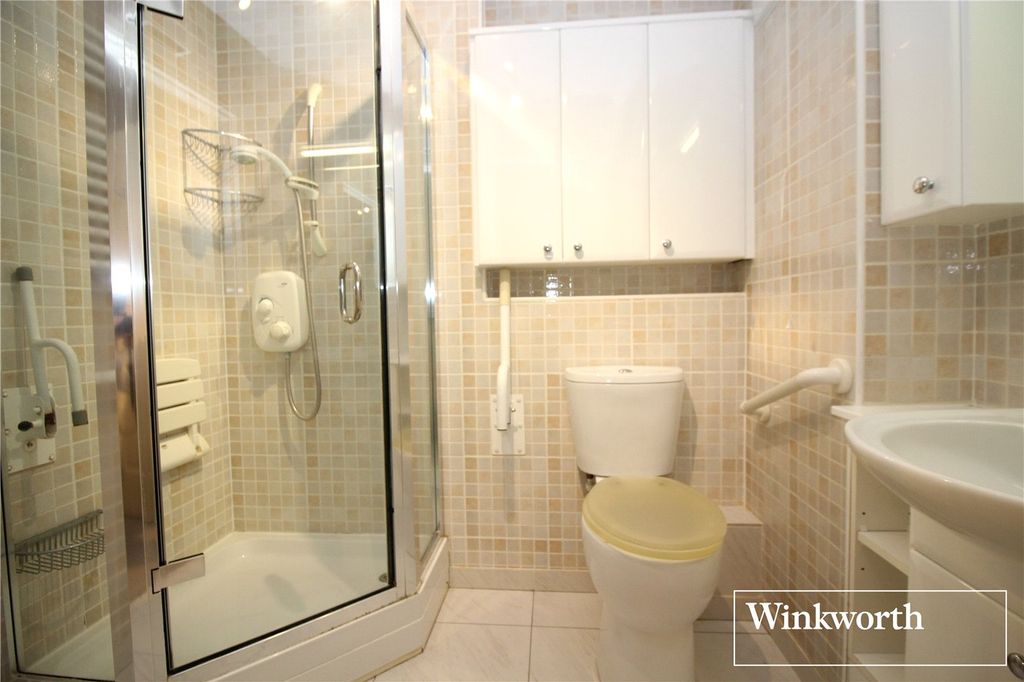 Additional image 6 of 1 bed flat for saleFurzehill Road, Borehamwood, Hertfordshire WD6