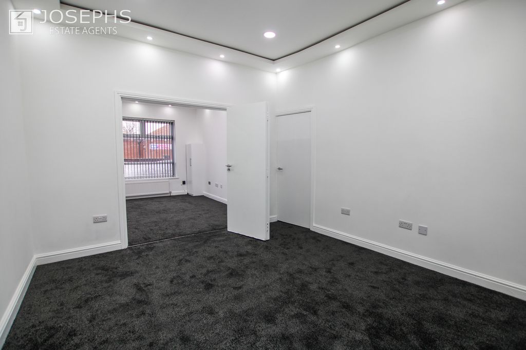 Additional image 6 of 5 bed end terrace house for saleEllesmere Road, Bolton BL3