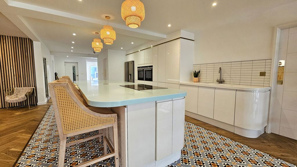 Additional image 10 of 4 bed detached house for saleWaldron Road, Broadstairs CT10