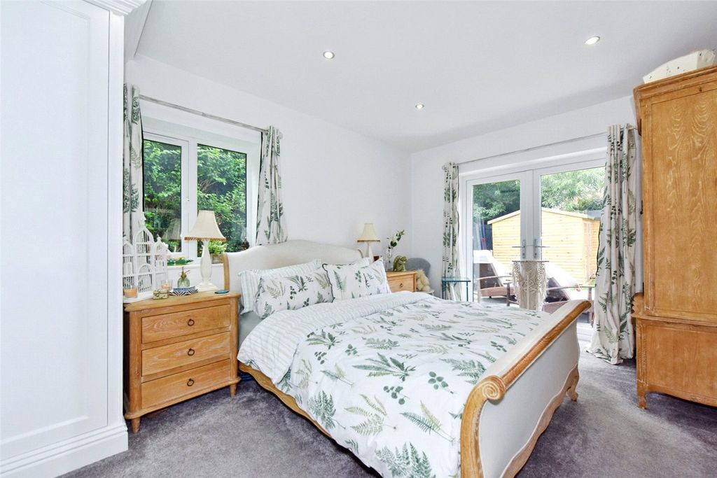 Additional image 6 of 4 bed detached house for saleAbbotsbrook Estate, Lockbridge Road, Bourne End, Buckinghamshire SL8