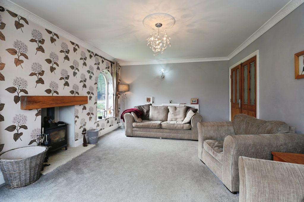 Additional image 3 of 4 bed detached house for saleField Lane, Brighouse HD6