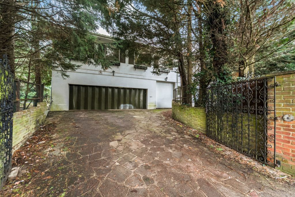 Additional image 21 of 6 bed detached house for saleSouth Hill Road, Bromley BR2