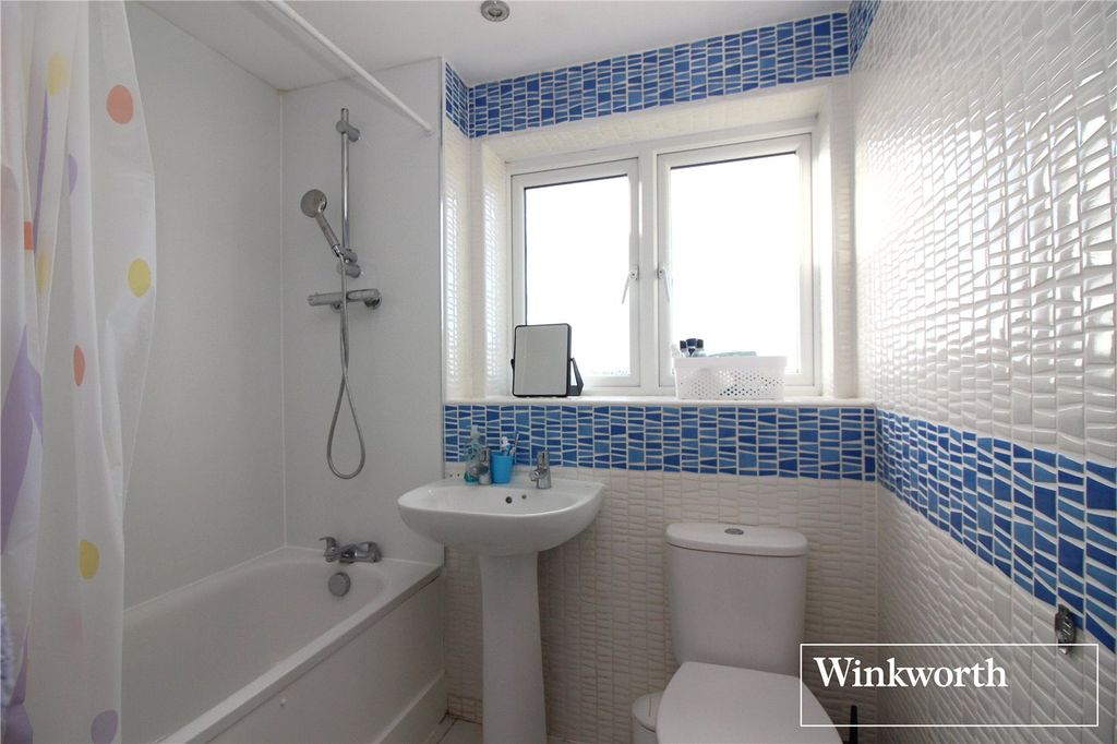 Additional image 5 of 2 bed flat for saleTodd Close, Borehamwood, Hertfordshire WD6