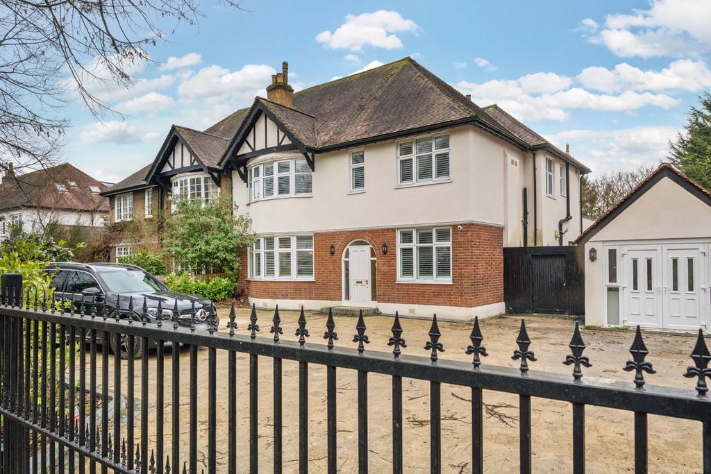 Additional image 5 of 5 bed detached house for saleBromley Common, Bromley BR2