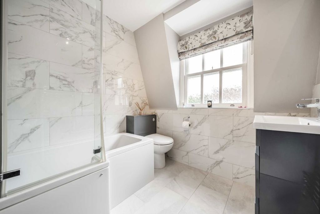 Additional image 9 of 3 bed end terrace house for saleThe Butts, Brentford TW8