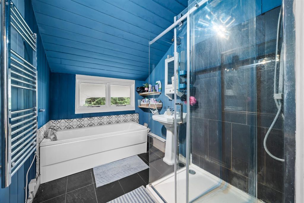 Additional image 12 of 3 bed flat for saleShortlands Road, Shortlands BR2