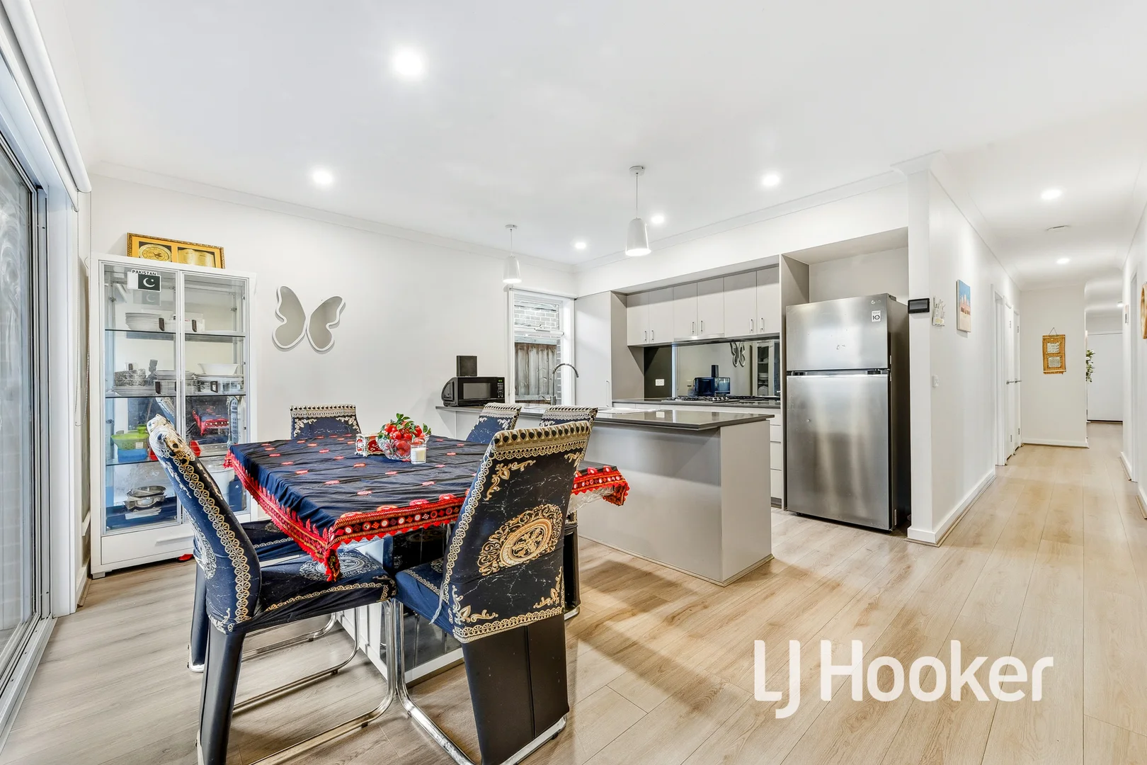 Additional image 6 of 33 Mercury Road, Cranbourne East VIC 3977