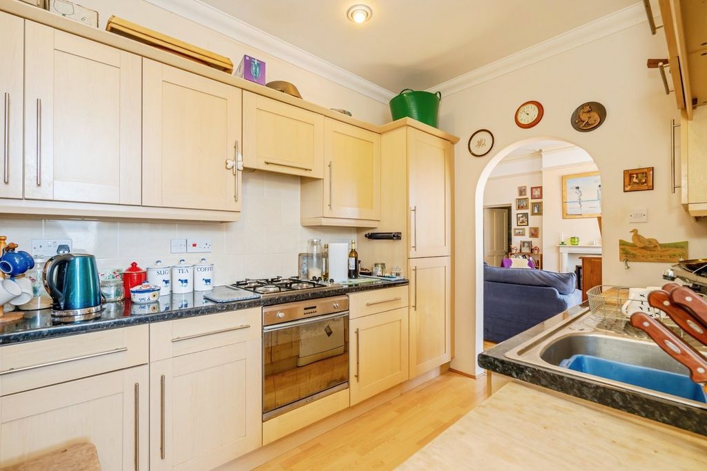 Additional image 7 of 2 bed flat for saleAldwick Avenue, Bognor Regis PO21