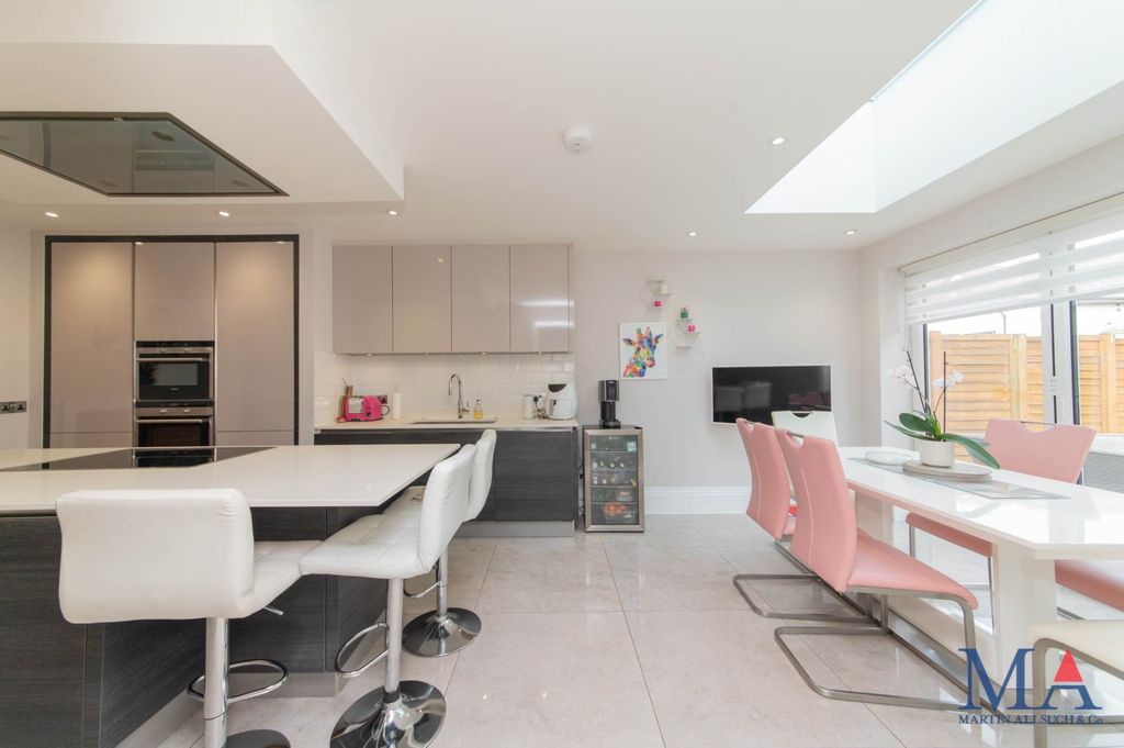 Additional image 12 of 5 bed detached house for saleRed Road, Borehamwood WD6