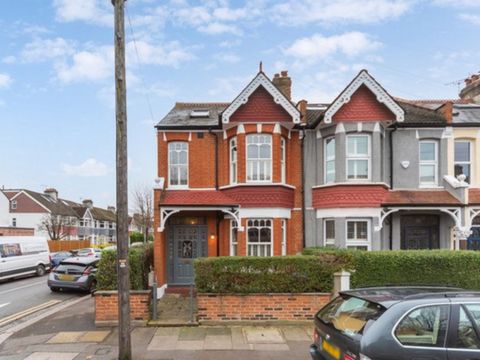 Mount Road, London SW19