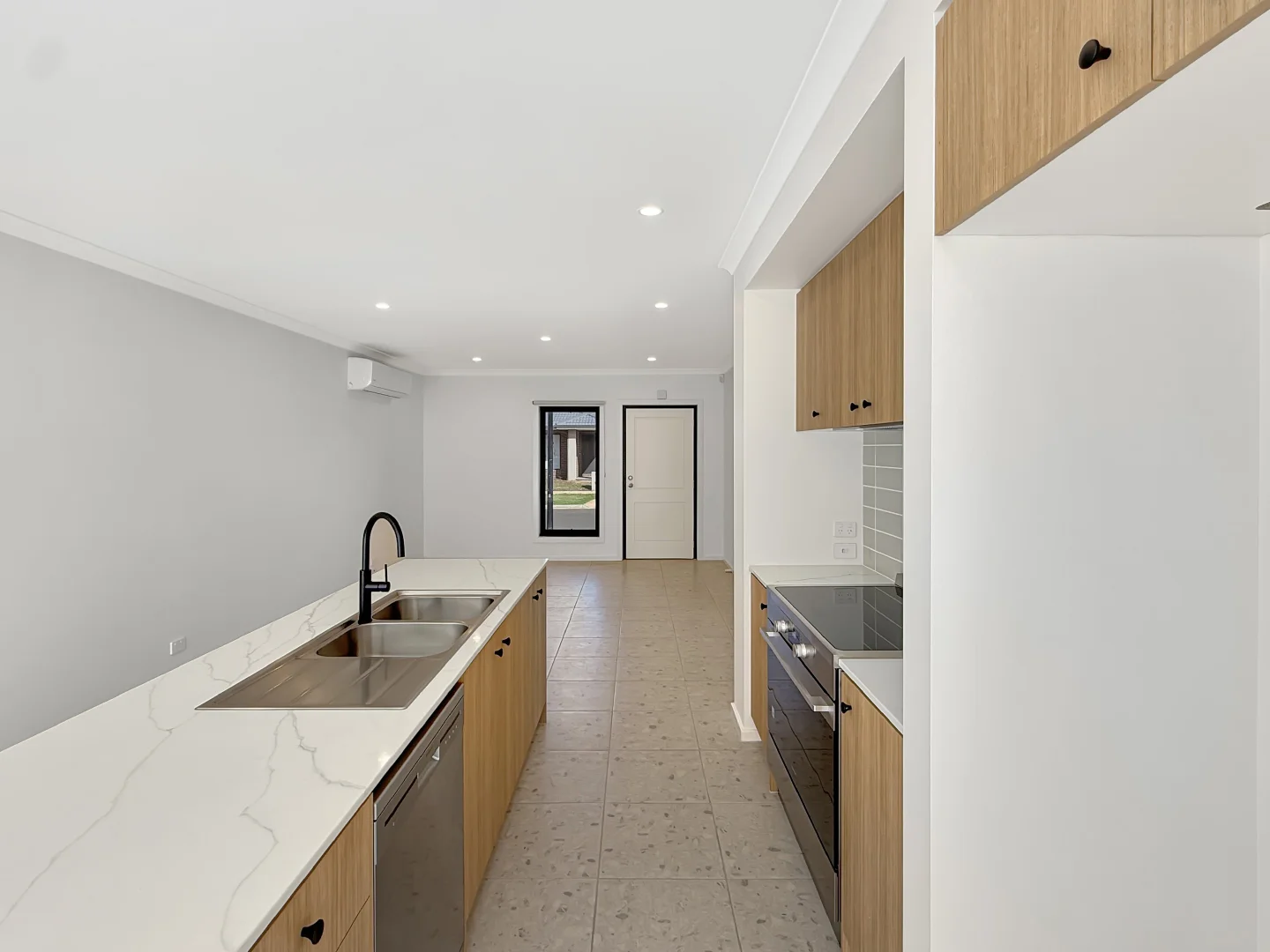 Additional image 3 of 37 Salters Street, Thornhill Park VIC 3335