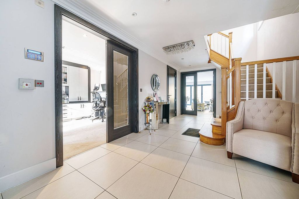 Additional image 4 of 5 bed detached house for saleWoodlands Road, Bromley BR1