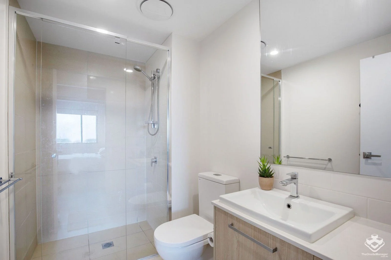 Robina QLD 4226 photo 4