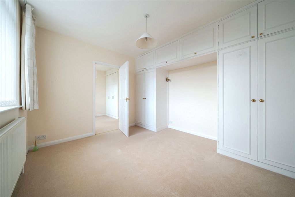 Additional image 18 of 3 bed flat for saleHawthorne Road, Bickley BR1