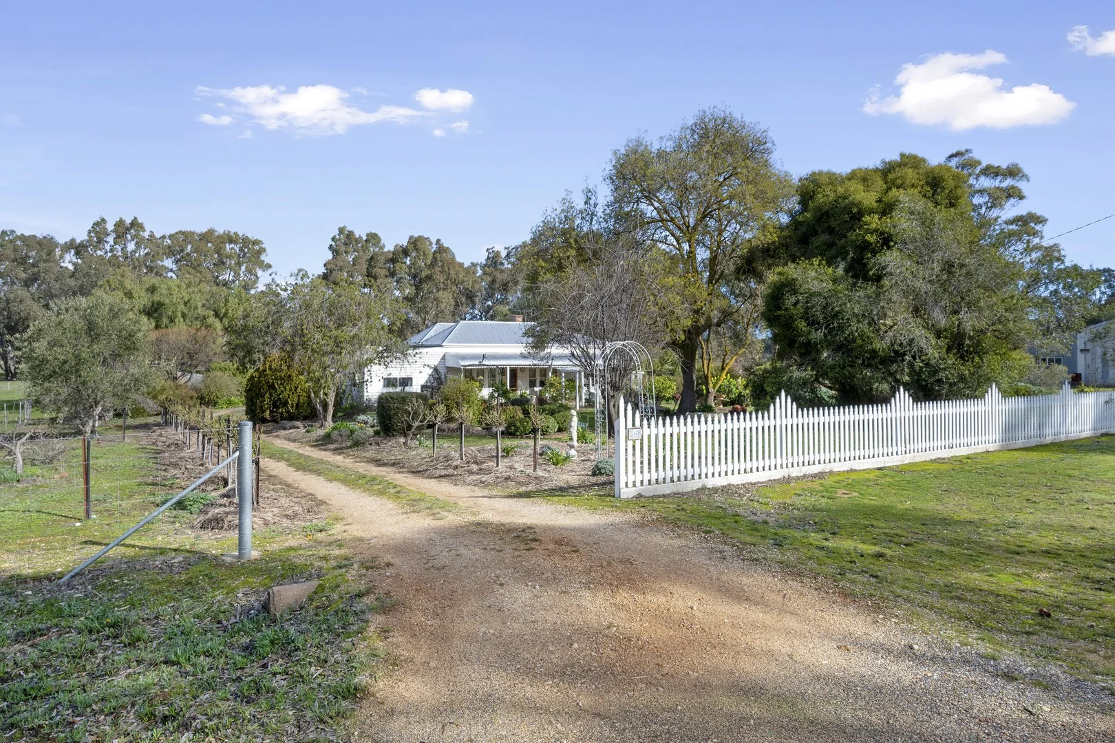 143 Lock Road, St Arnaud VIC 3478
