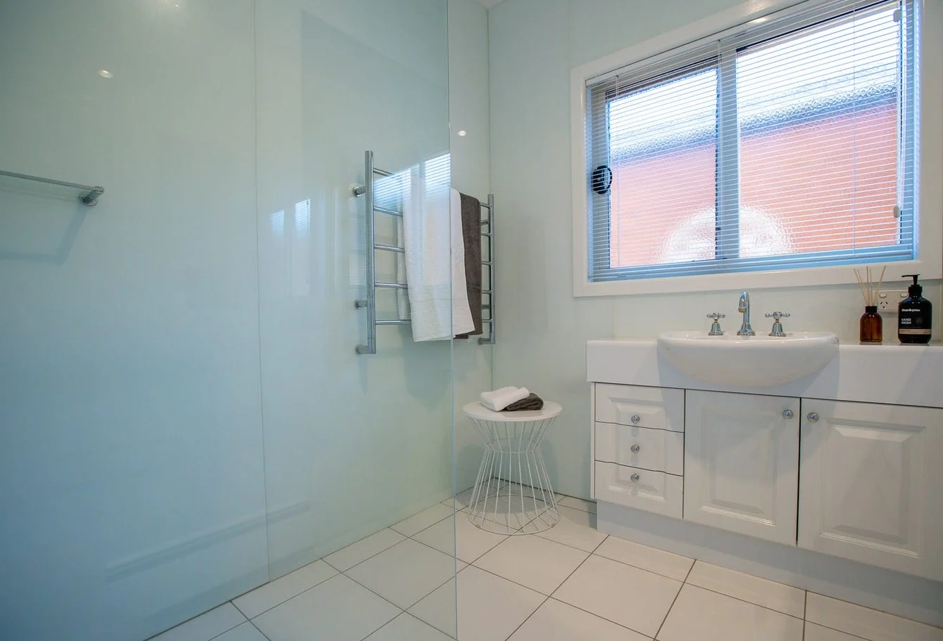 262 Highview Crescent, Lavington NSW 2641 photo 4