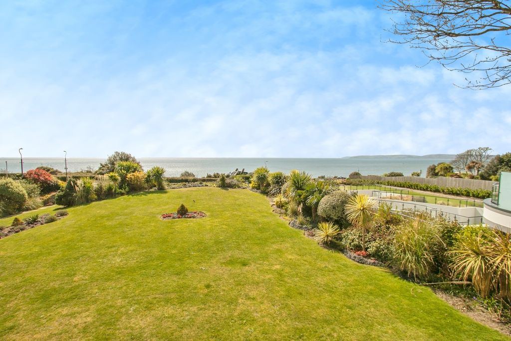 Additional image 18 of 3 bed flat for saleGrove Road, Bournemouth, Dorset BH1