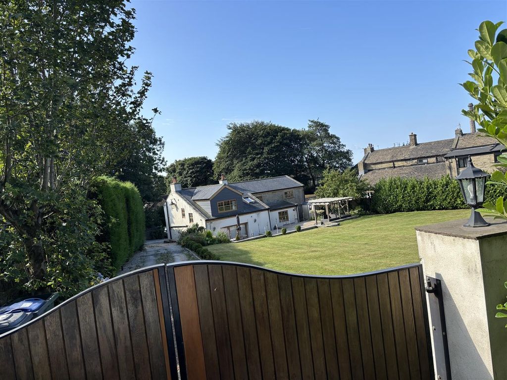 Additional image 46 of 5 bed detached house for saleNew Houses, Back Lyon Street, Queensbury BD13