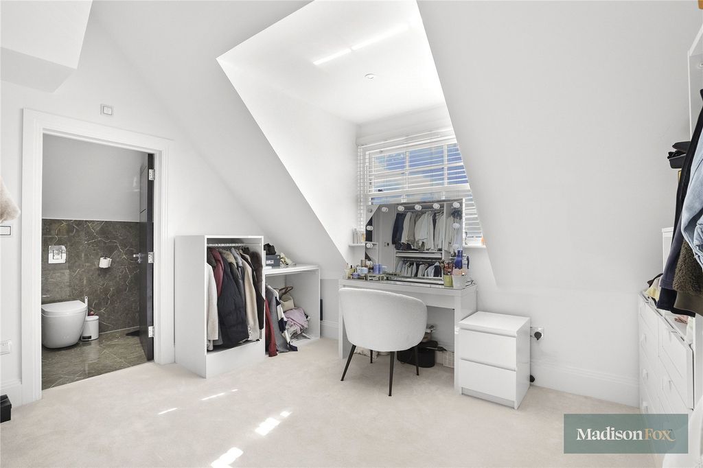 Additional image 22 of 3 bed flat for saleManor Road, Chigwell, Essex IG7