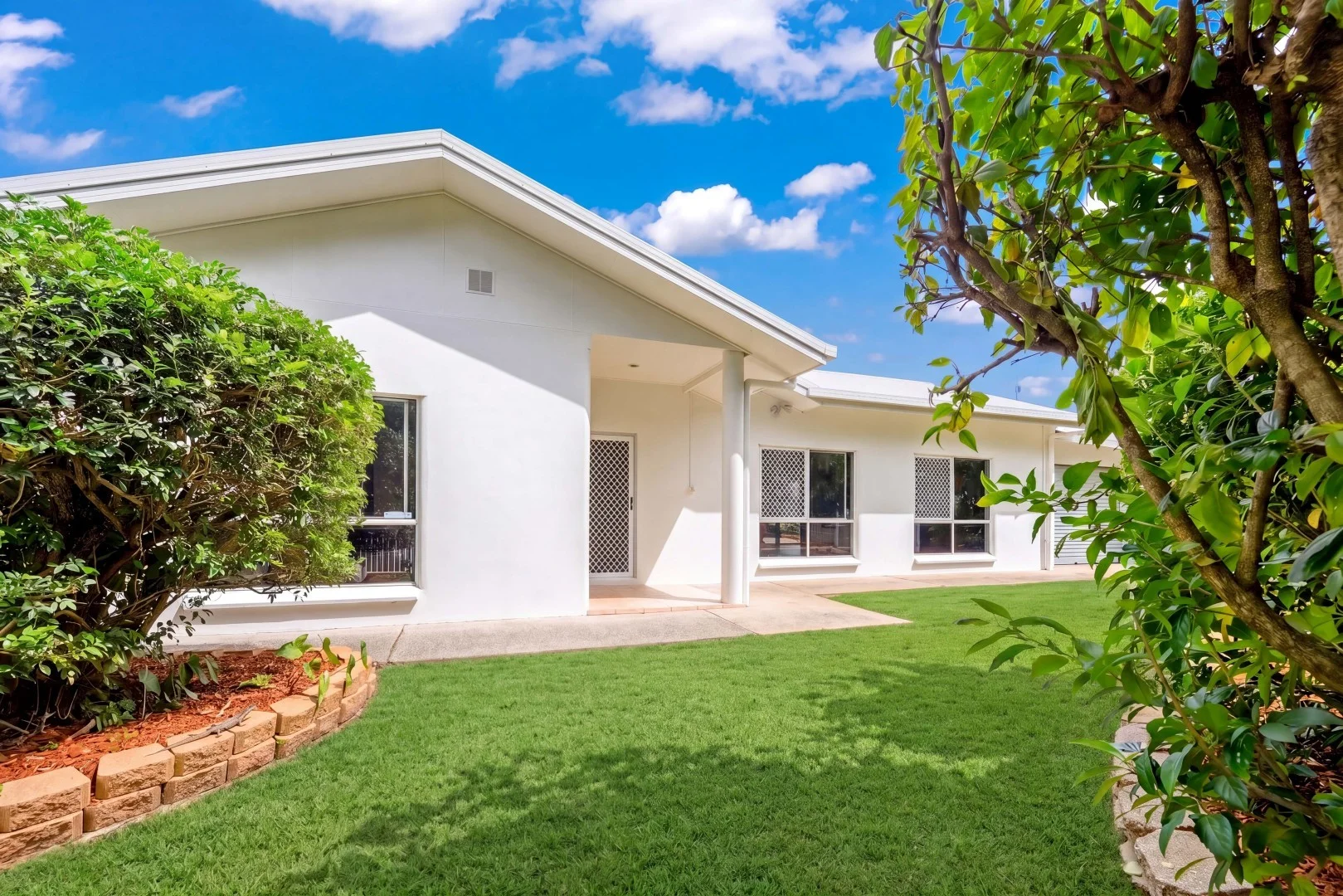 Additional image 5 of 9 Gerbera Street, Holloways Beach QLD 4878