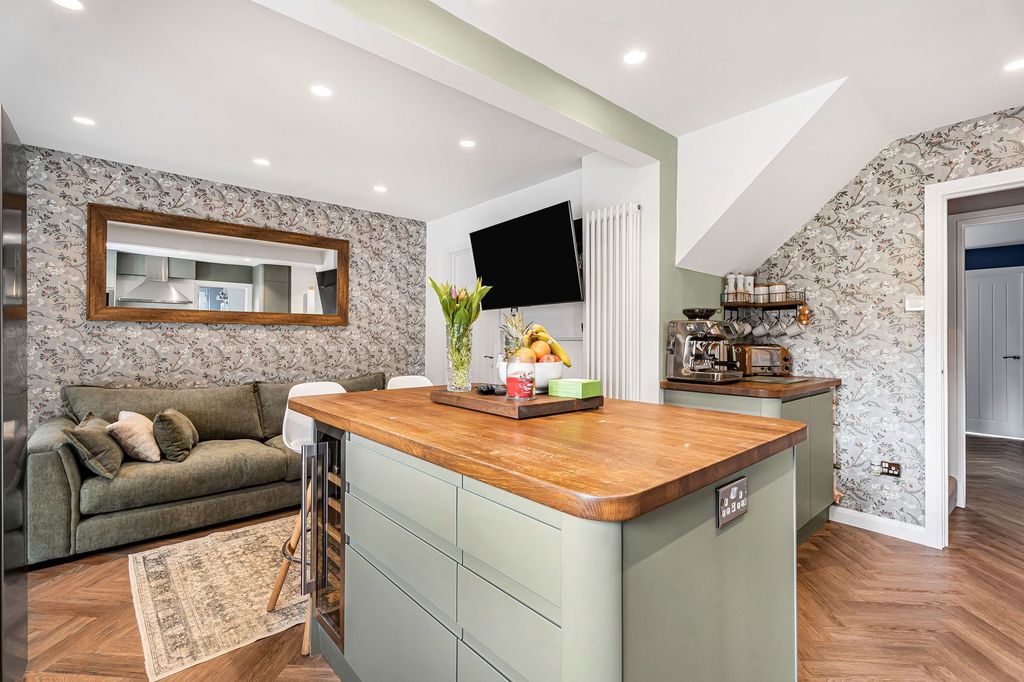 Additional image 13 of 5 bed detached house for saleHolly Close, Brackley NN13