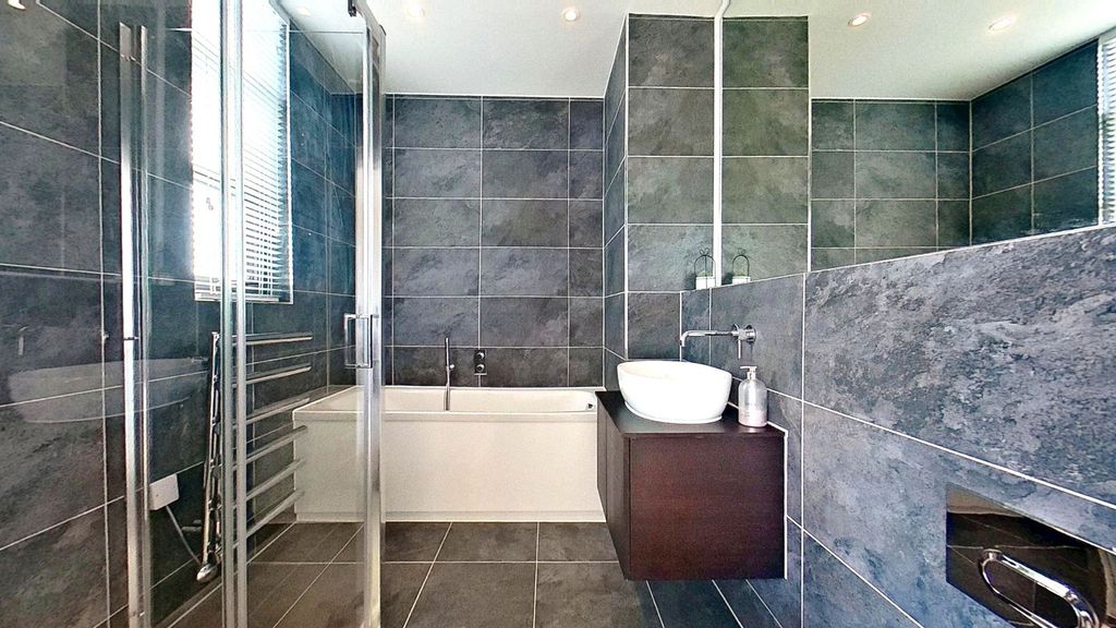 Additional image 19 of 3 bed penthouse for saleConvent Road, Broadstairs CT10