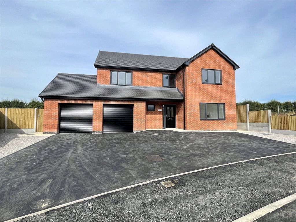 4 bed detached house for saleRidgeway View, Churchstoke, Montgomery, Powys SY15