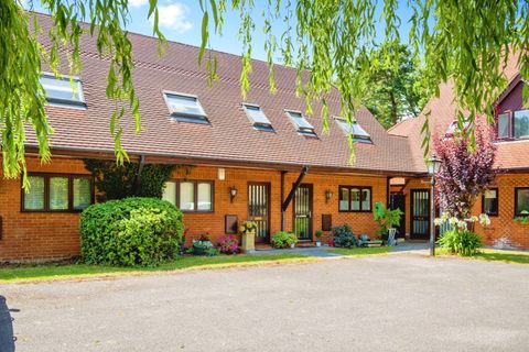Bassett Crescent West, Southampton, Hampshire SO16