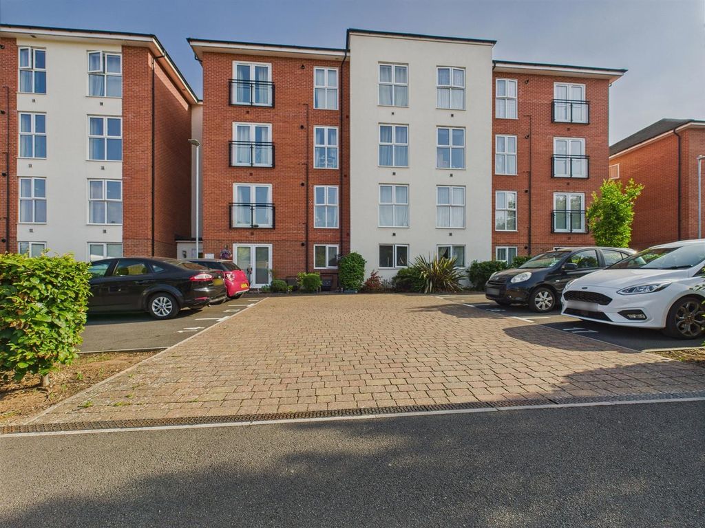 Additional image 12 of 2 bed flat for saleSomerford House, Malvern WR14