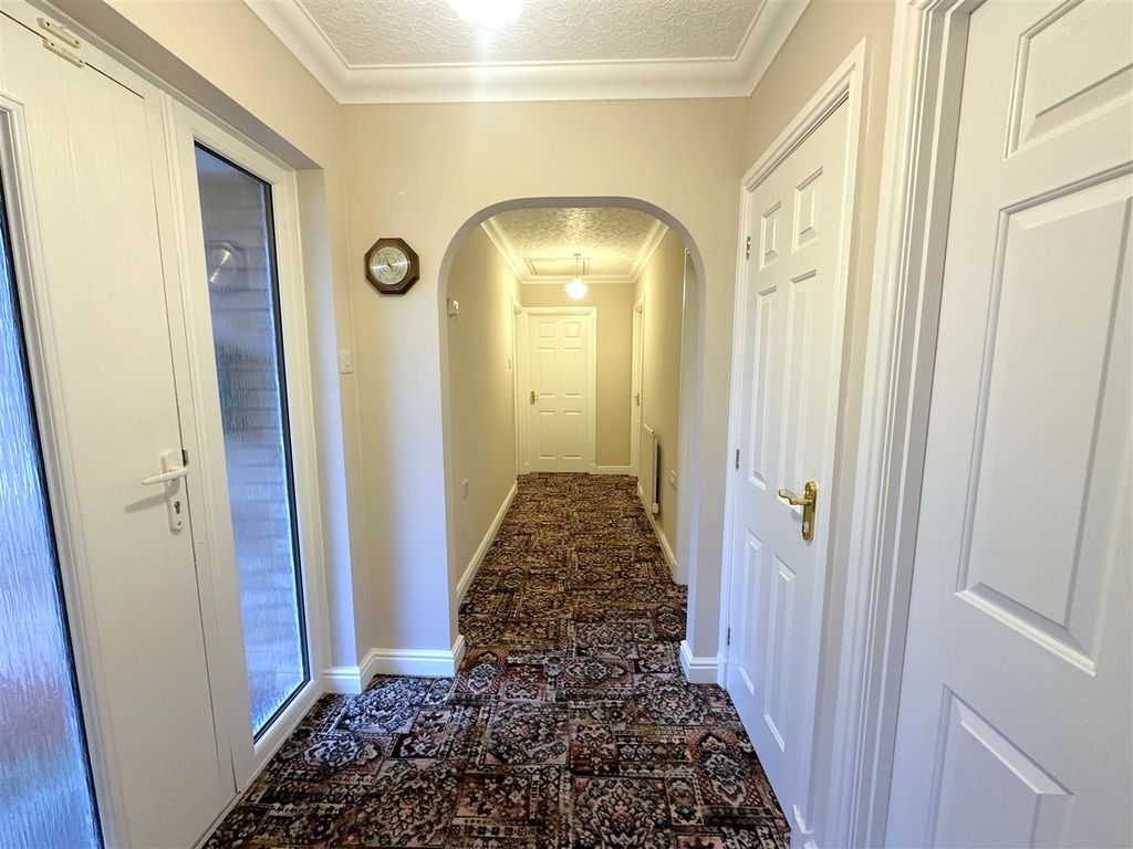 Additional image 11 of 3 bed detached bungalow for saleHoward Gardens, Brampton CA8