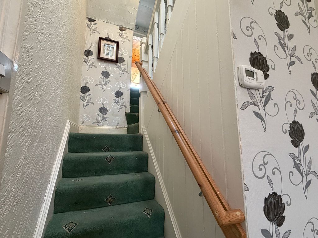 Additional image 15 of 5 bed semi-detached house for saleKirk Road, Wishaw ML2