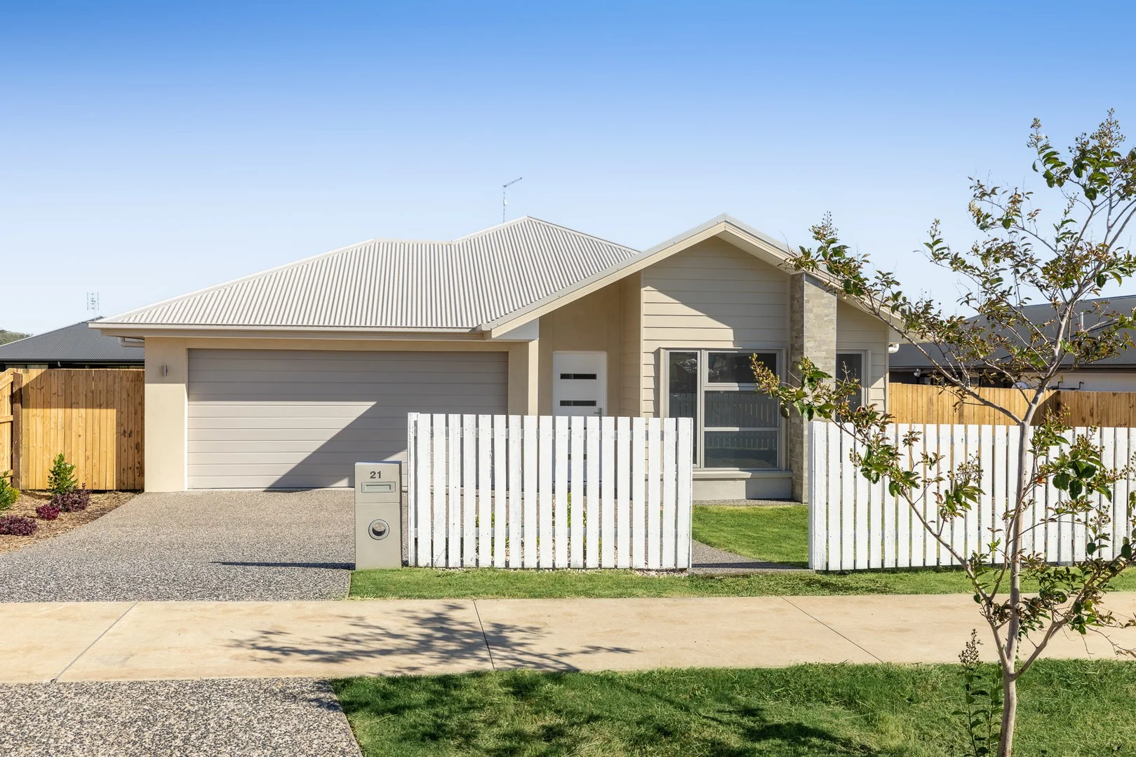 21 Jacana Street, Glenvale QLD 4350