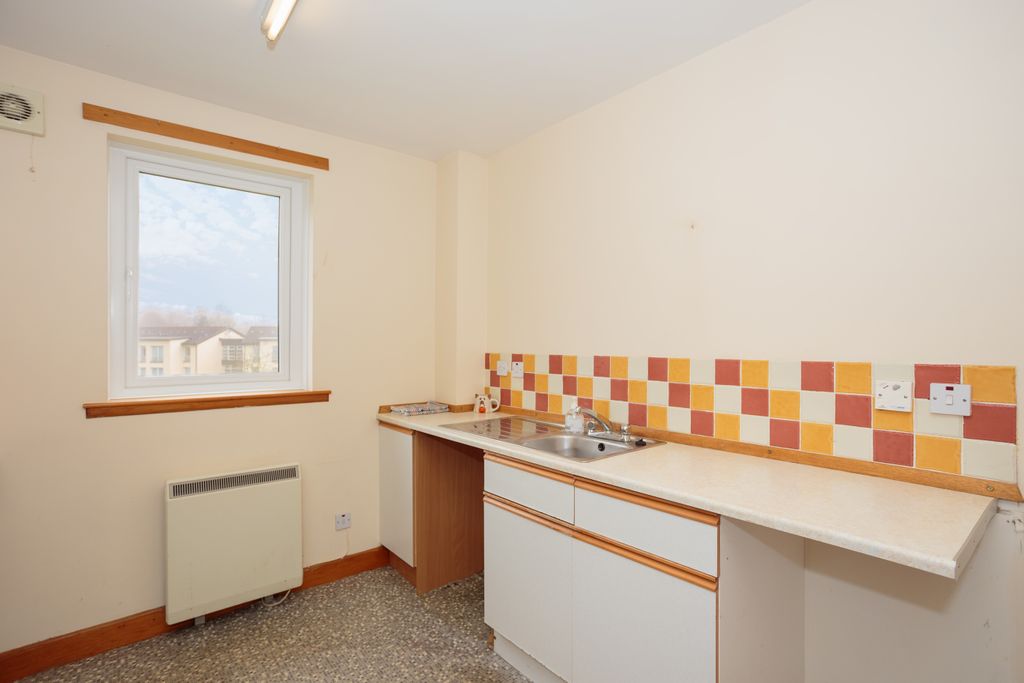 Additional image 10 of 2 bed flat for saleIngleston Place, Dumfries DG1