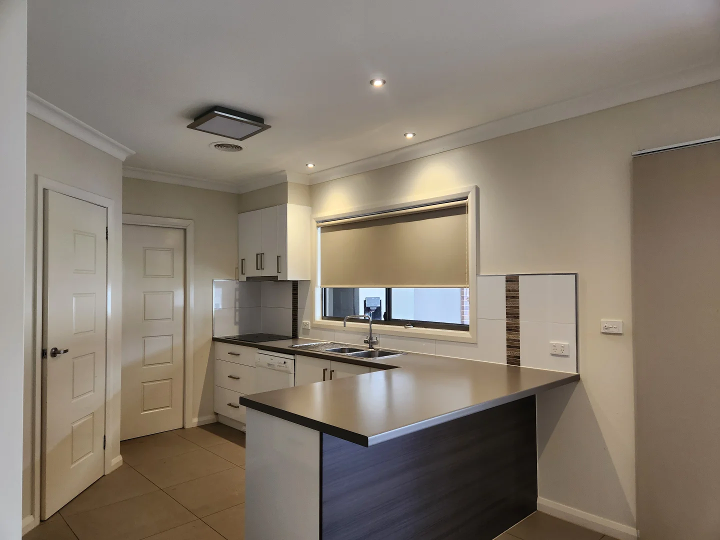 2 Merit Crescent, Swan Hill VIC 3585 photo 2