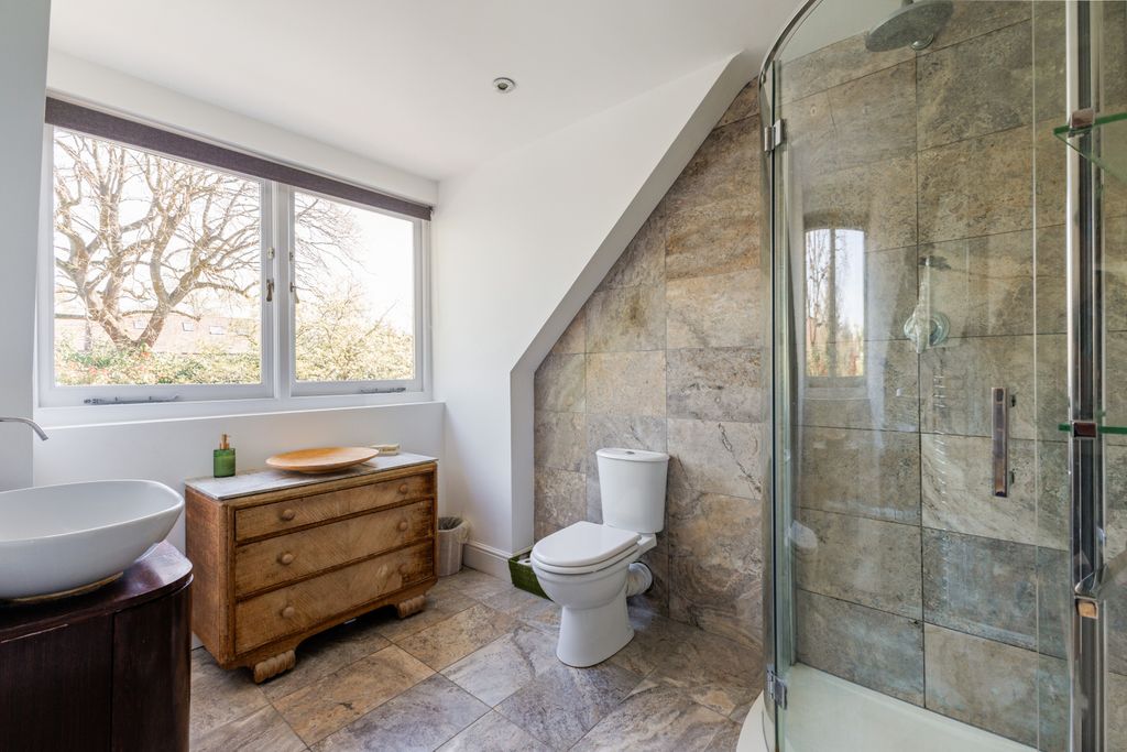 Additional image 13 of 5 bed detached house for saleThe Avenue, The Abbotsbrook, Bourne End SL8