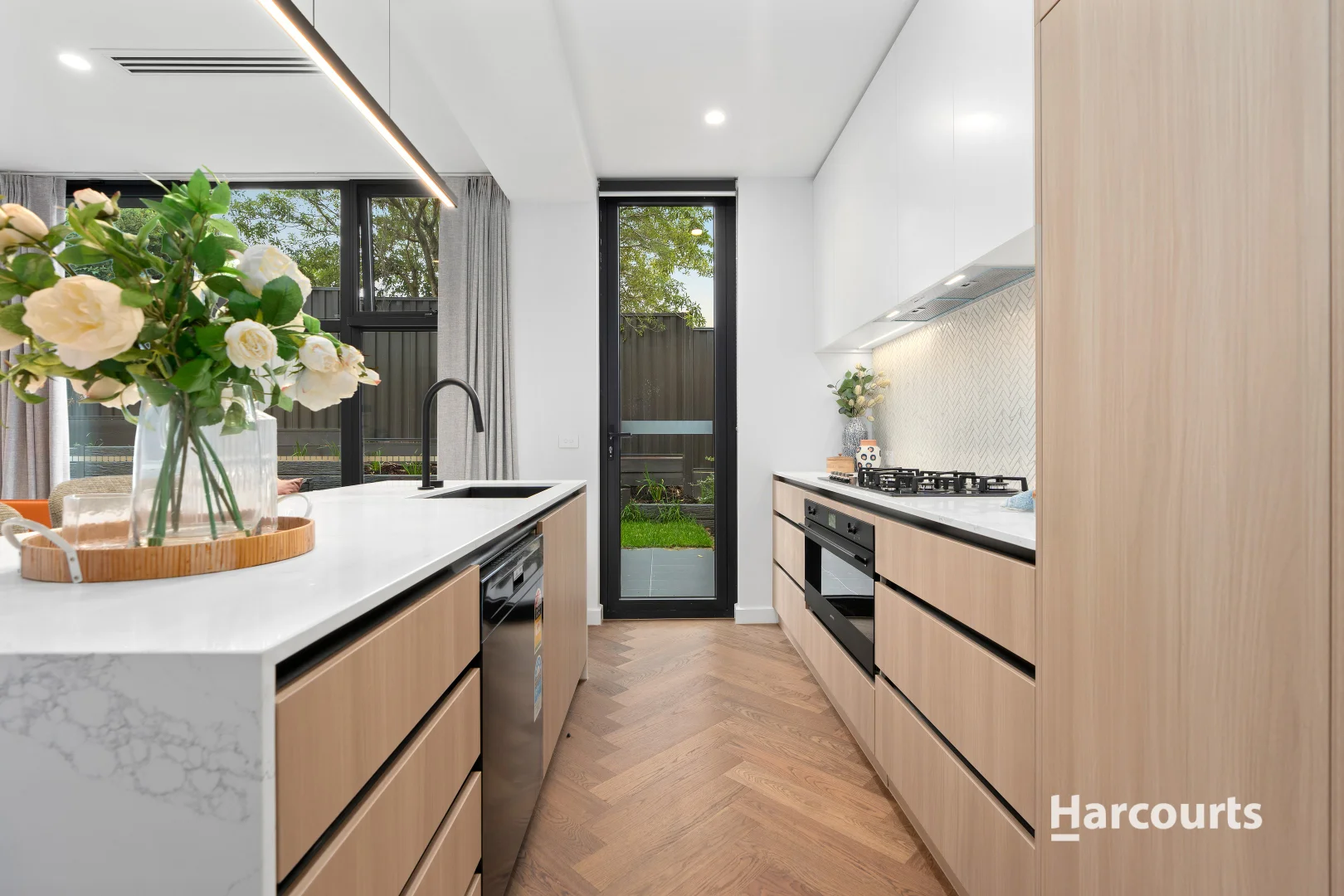 Additional image 6 of 2/6-8 Saladin Avenue, Glen Waverley VIC 3150
