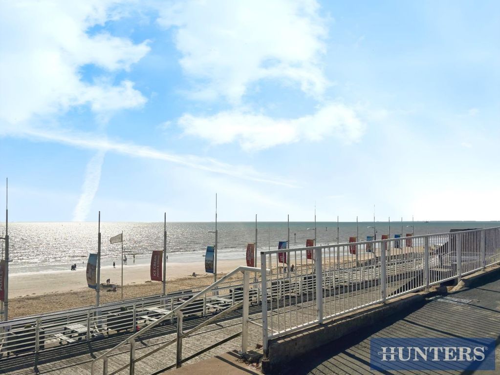 Additional image 14 of 2 bed flat for saleSouth Marine Drive, Bridlington YO15