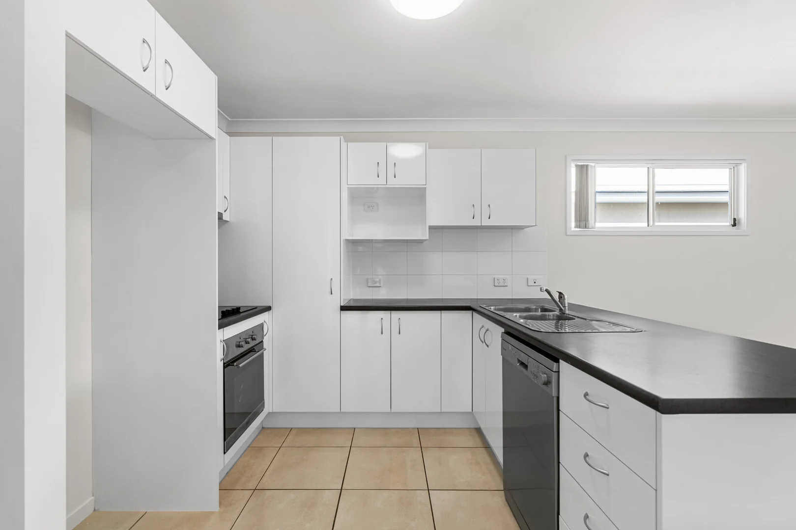Additional image 2 of 2/39A Buderim Street, Manly QLD 4179