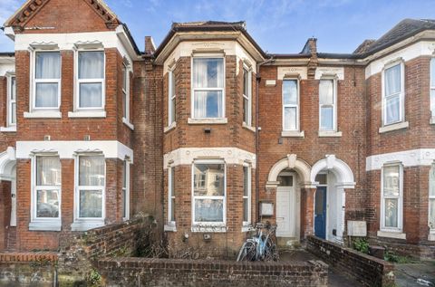 Wilton Avenue, Polygon, Southampton, Hampshire SO15