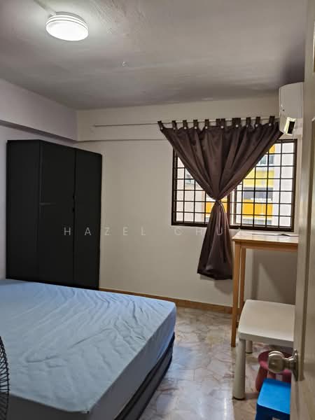 211 Tampines Street 23