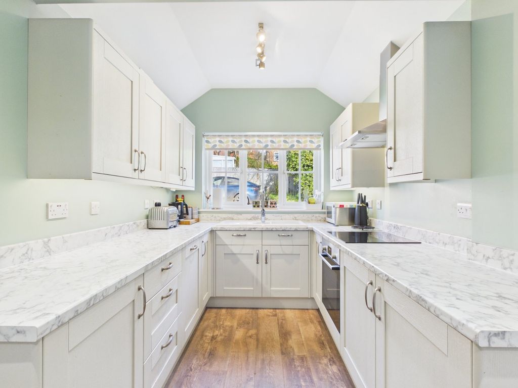 Additional image 11 of 3 bed detached house for saleBevan Hill, Chesham, Buckinghamshire HP5