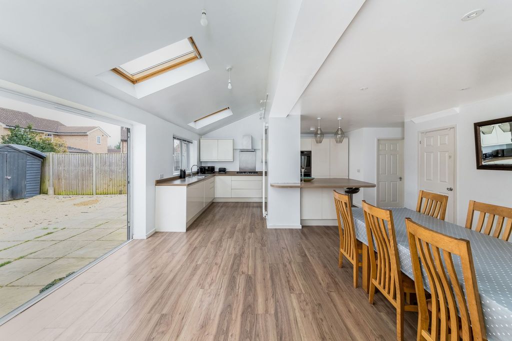 Additional image 6 of 6 bed detached house for saleKysbie Close, Abingdon OX14