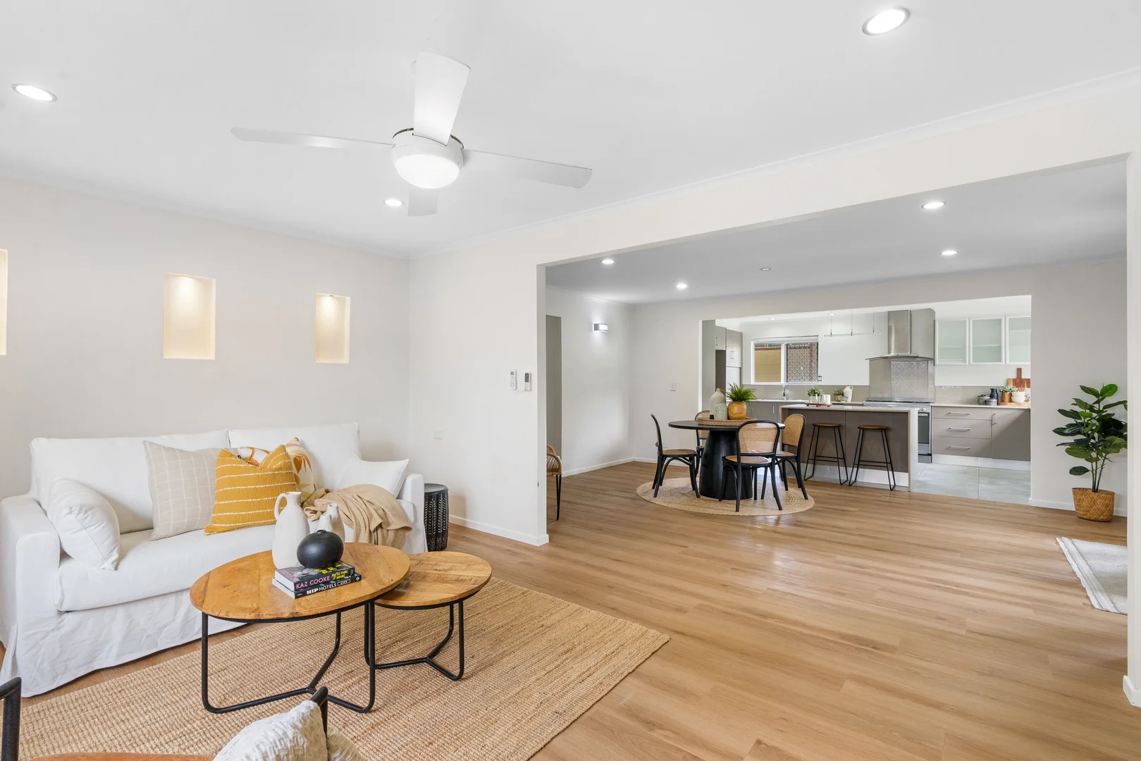 109 Kindra Avenue, Southport QLD 4215