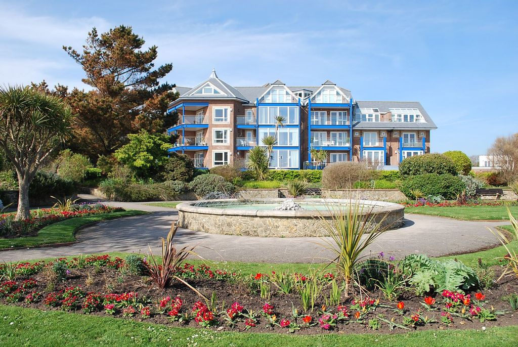 2 bed flat for saleKings Parade, Bognor Regis PO21