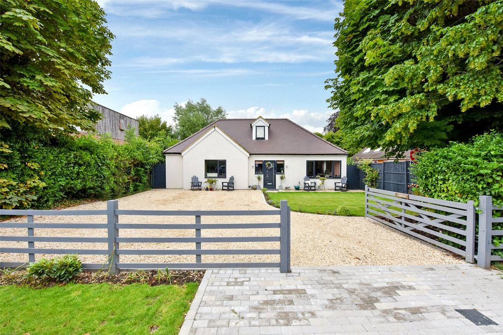 4 bed detached house for saleAbbotsbrook Estate, Lockbridge Road, Bourne End, Buckinghamshire SL8
