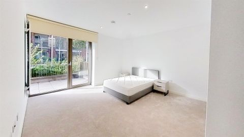 Royal Crest Avenue, London E16