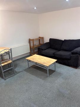 Flat-Egerton Road, Stockport M14