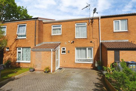 Longford Close, Birmingham B32